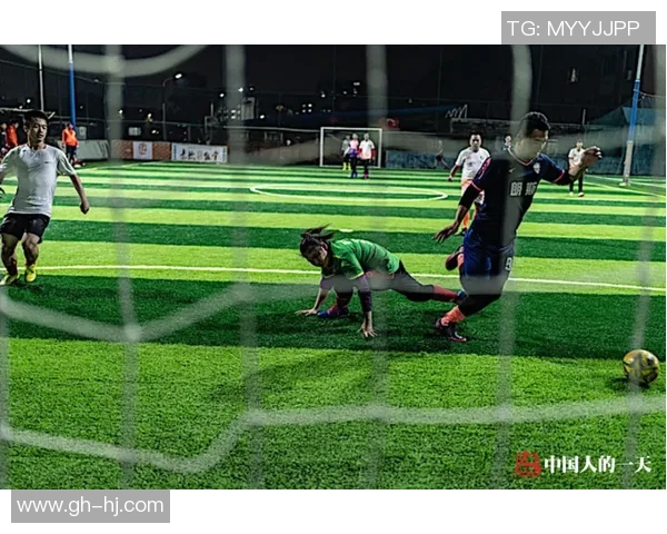 足球明星们在海边抓鱼的精彩瞬间与搞笑图片合集 足球明星们在海边抓鱼的精彩瞬间与搞笑图片合集